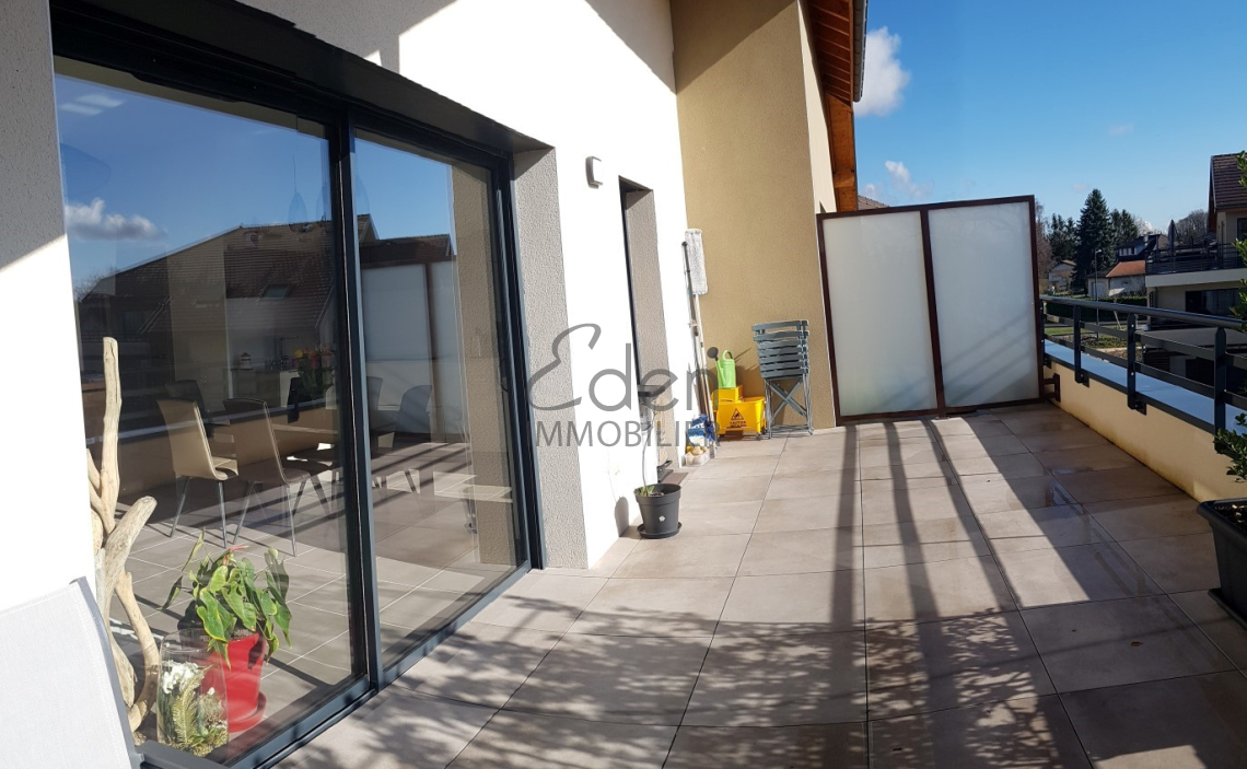 ORNEX-T3 avec grande terrasse meublé de 71m2