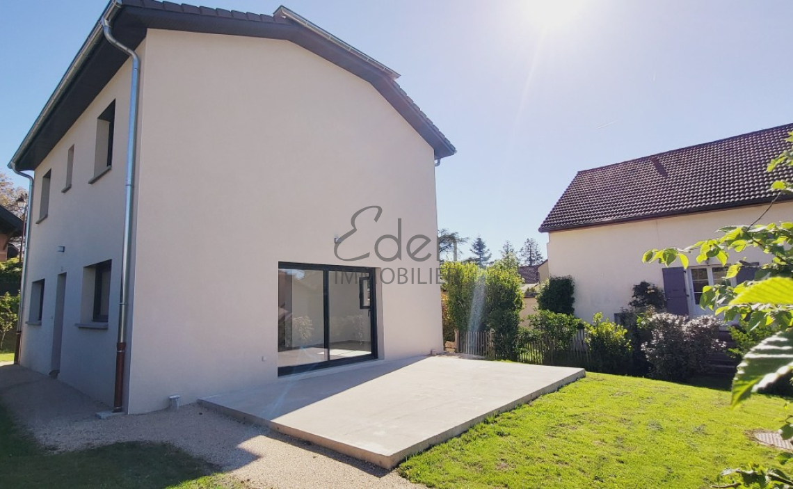THOIRY- Centre village- Villa neuve T6 de 117m2 avec jardin 